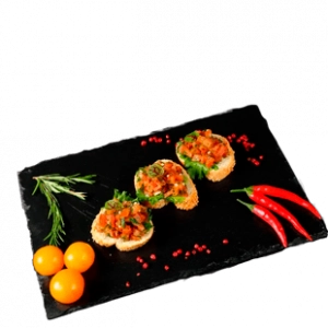 Фотография Брускетта с томатом и базиликом