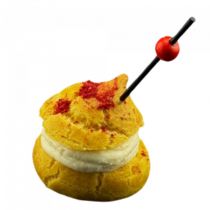 Фотография Профитроль с нежным мусом из пармезана