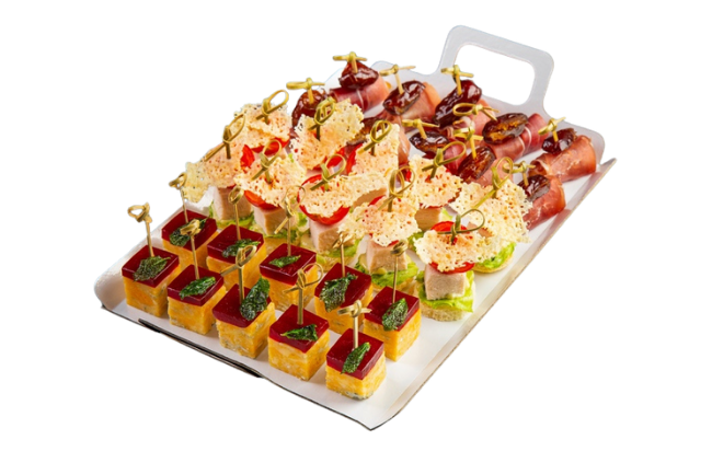 Канапе с пармской ветчиной, курицей и сырным террином рис.1