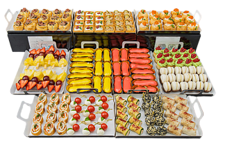 Фотография Фуршет на 10-15 человек. Холодные закуски и десерты №1