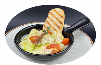 Фотография Запеченный камамбер с томатами и тимьяном