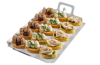 Фотография Сет с брускеттами с муссами и курицы су-вид